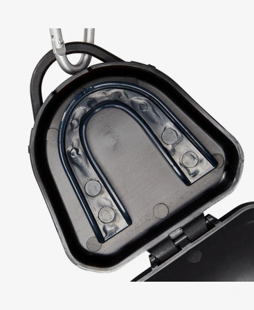 Image of BLACK MOUTHGUARD W/O STRAP | 1462028