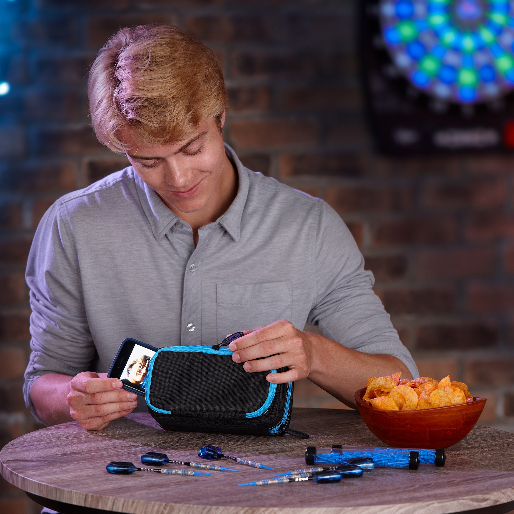 Casemaster Plazma Pro Dart Case Black with Blue Zipper and Phone Pocket
